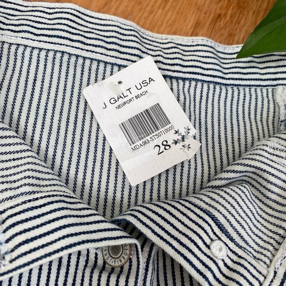 Brandy Melville Striped Miniskirt - Picture 3 of 3